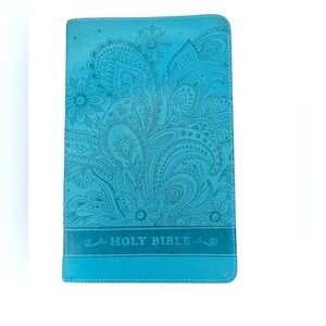 NIV Bible For Teen Girls Teal Embossed Built‎ in Bookmark